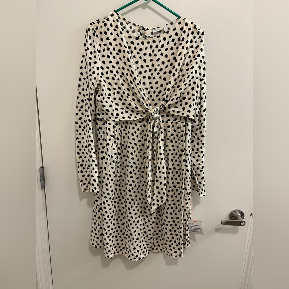 NWT ASOS Cream and Black Polka Dot Long Sleeve Dress Tie in Front - Picture 1 of 11